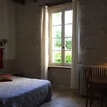 Les Huguets 3*