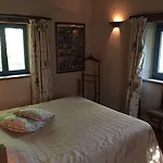Les Huguets Nocleg ze śniadaniem 3*