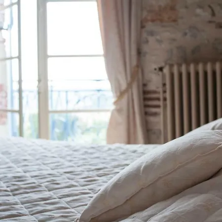 Les Huguets Bed & Breakfast Villeneuve-sur-Lot