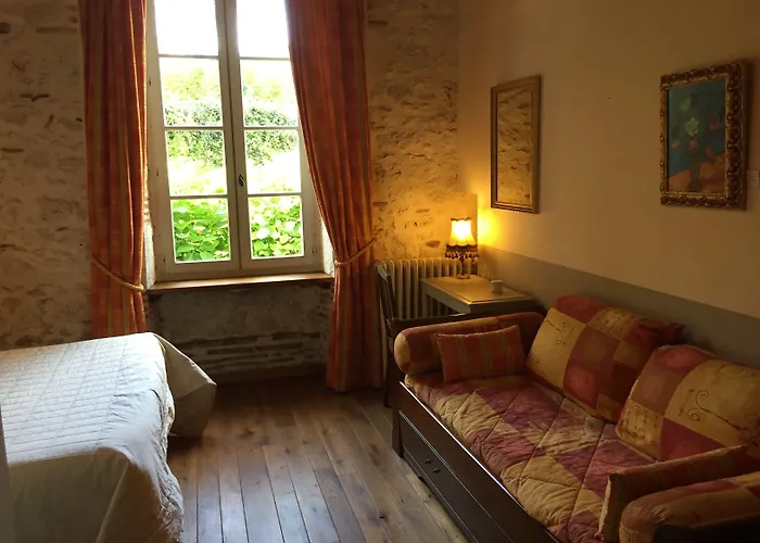 Les Huguets Bed & Breakfast