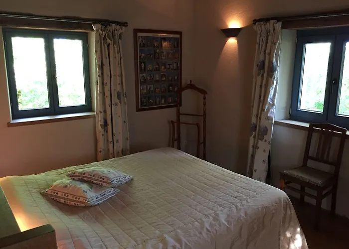 Les Huguets Bed & Breakfast 3*